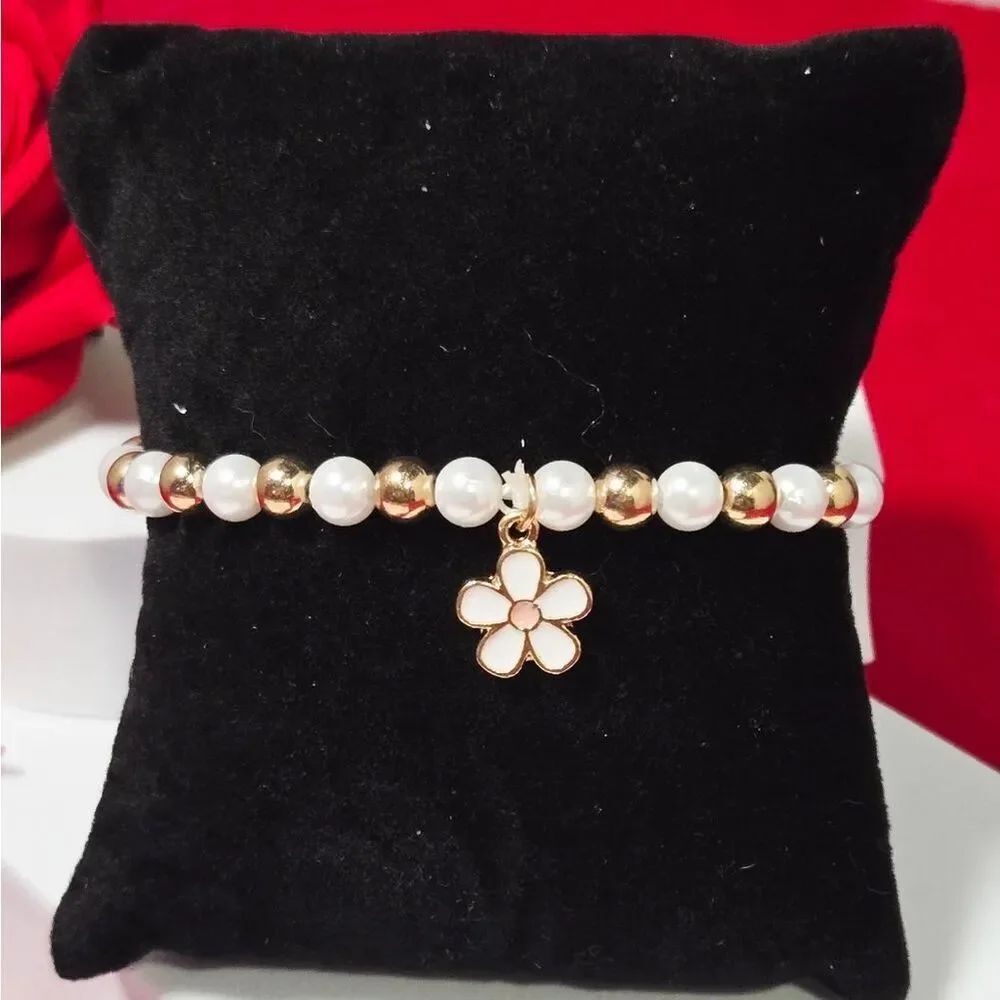 Flower Charm White Pearl & Gold Beaded Bracelet Petite Girls Tween
